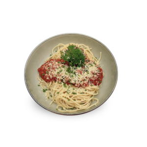 Spaghetti an Tomatensauce mit Reibkäse